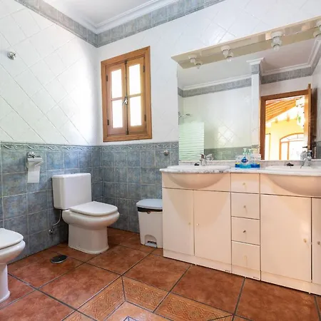 Villa Nerja Villa *